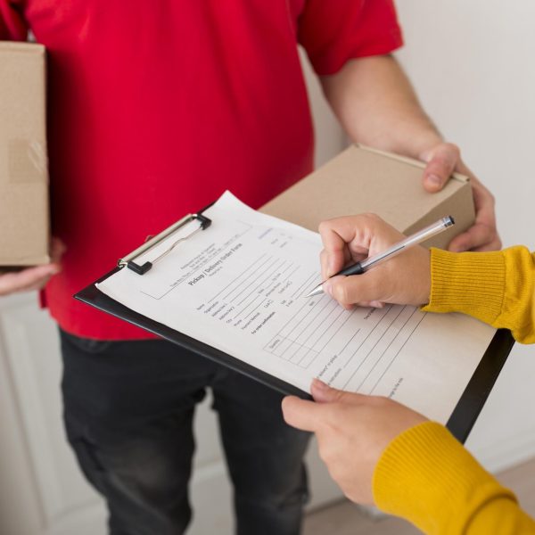 Equipo de TRANSPORTES FRANPIBASA ofreciendo un servicio personalizado